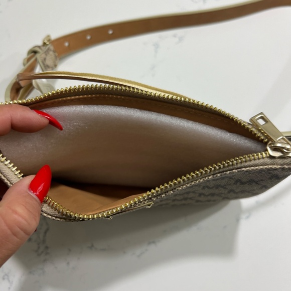 Michael Kors Belt Bag Fanny Pack - Picture 4 of 4